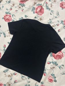 Black Tee