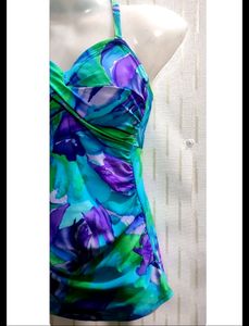 Beautiful Padded Top Length 25