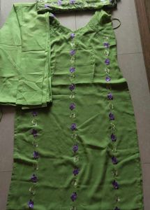 Green Kashmiri Embroidered Kurta Set