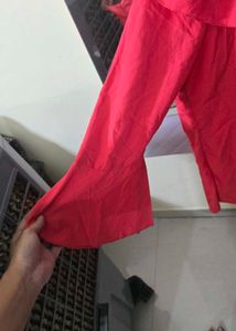 Tomato 🍅 RED COLOR TOP - M Or S SIZE