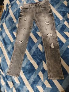 Boysss Jeanssss Size 28