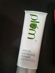 plum combo face wash and sunscreen