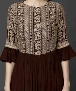 Elegant Brown Embroidered Gown 🤎