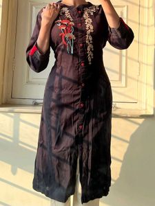 Elegant Embroidered Kurta