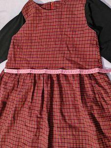 Girls Plaid Dress with Sleeves(Bust-32)