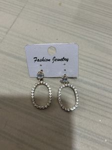 oval shaped earrings