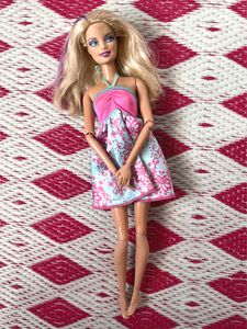 Barbie Fashionista Doll 2012 from Mattel