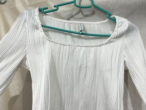 (Newme)Solid Wavy Striped Printed Blouse