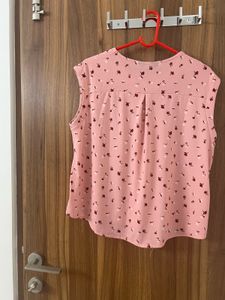 Max Brand Sleeveless Tops