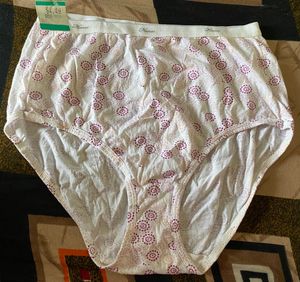 Hanes Cotton Brief |New with Tag size:L
