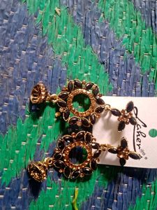 Elegant Black & Gold Tone Earrings
