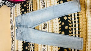 slightly waist tightLight Blue Denim Pants