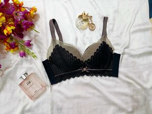 🇳🇿💫♥️Elegant Black Lace Bra