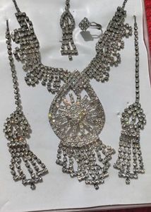 Sparkling Jewelry Set 2