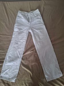 White High-Waist Straight-Leg Jeans
