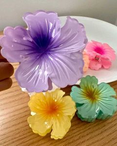 Set Of 3 Flower Hair Clature 🌸