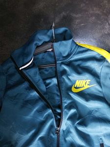 Nike Jacket - Stylish &amp; Comfortable