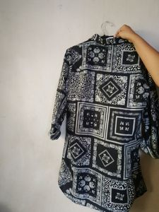 Black Printed Long Women&#39;s Shirt