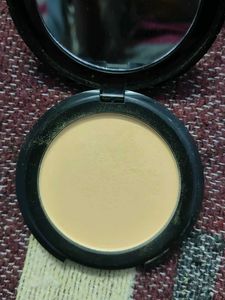 Nykaa Compact