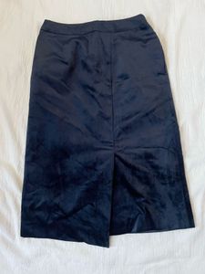 Sale✨Velvet Skirt🍒✨