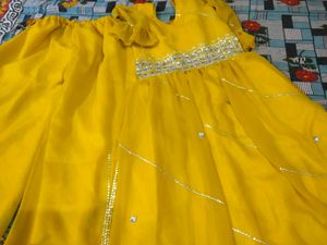Nayra Suit With Dupatta