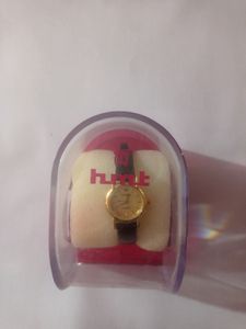 Hmt Women Quartz Watch