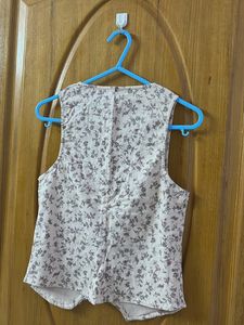Trending Sleeveless Vest Top