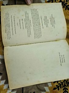 HALF GIRLFRIEND BY CHETAN BHAGAT