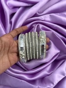 Sparkling Bangle Set