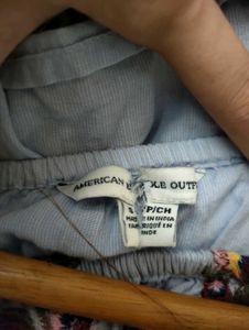 Floral Embroidered Top💙