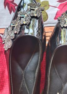Women Black Bellies