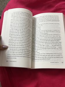 Colleen Hoover’s Bestselling It Ends With Us And It Starts With Us | Set Of 2 Books Brand New