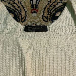 Preppy White sweater