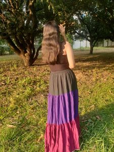 Long Skirt Women! 💗👀