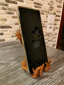 Groot Phone Holder