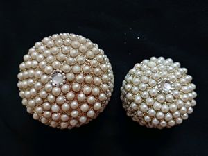Two White Pearl Box