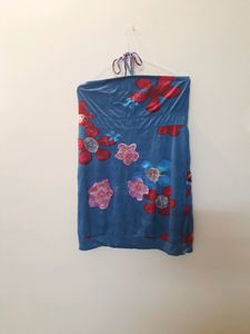 A Casual Dress With Neck String