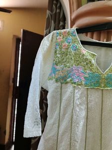 Embroidered White Kurti