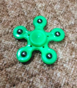 Great Spinner With Metalic Balls