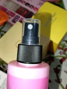 Makeup Brush Remover