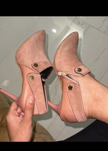 ‼️Pink Boots ‼️