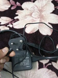 ASUS AC Adapter ADP-65GD D