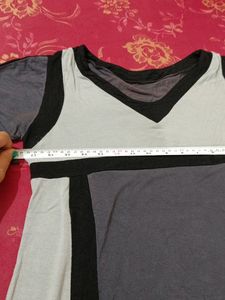 Woman&#39;s Multi Top