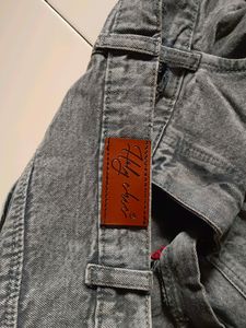Straight Jeans