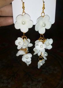 White Clay Flowers Earrings
