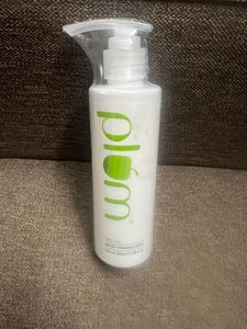 Plum Gentle Cleansing Lotion