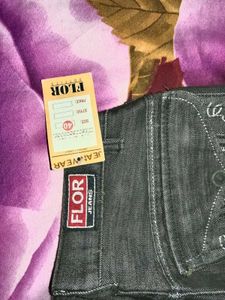 ZIPWORK BELL BOTTOM JEANS