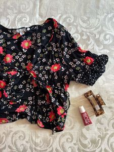 Floral Shrug⭐️