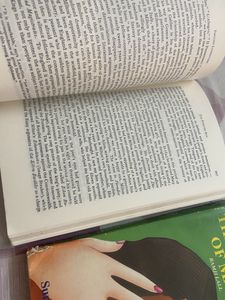 History Of English Literature &amp; The Duchess Of Malfi Self Help Book Ba(hons)English Textbooks