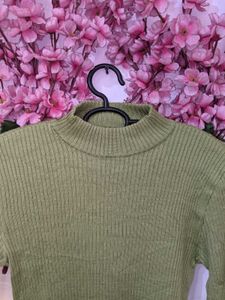 Green Woolen Top To.Wear Under Jackets